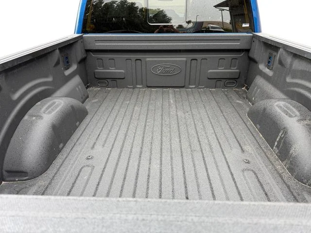 Certified Used 2024 Atlas Blue Metallic Ford XLT image 18