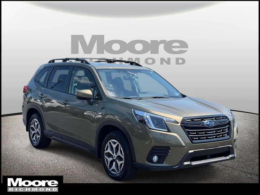 2023 Subaru Forester Premium's photo
