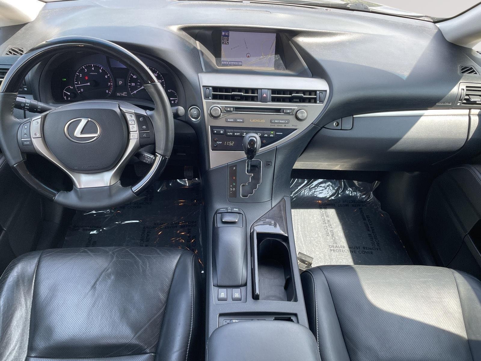 Used 2014 Nebula Gray Pearl Lexus Base image 18