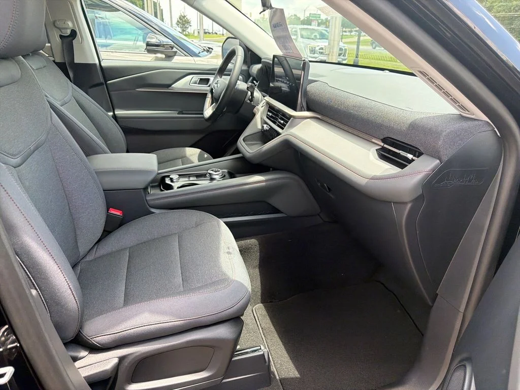 New 2026 Agate Black Metallic Ford Active image 17