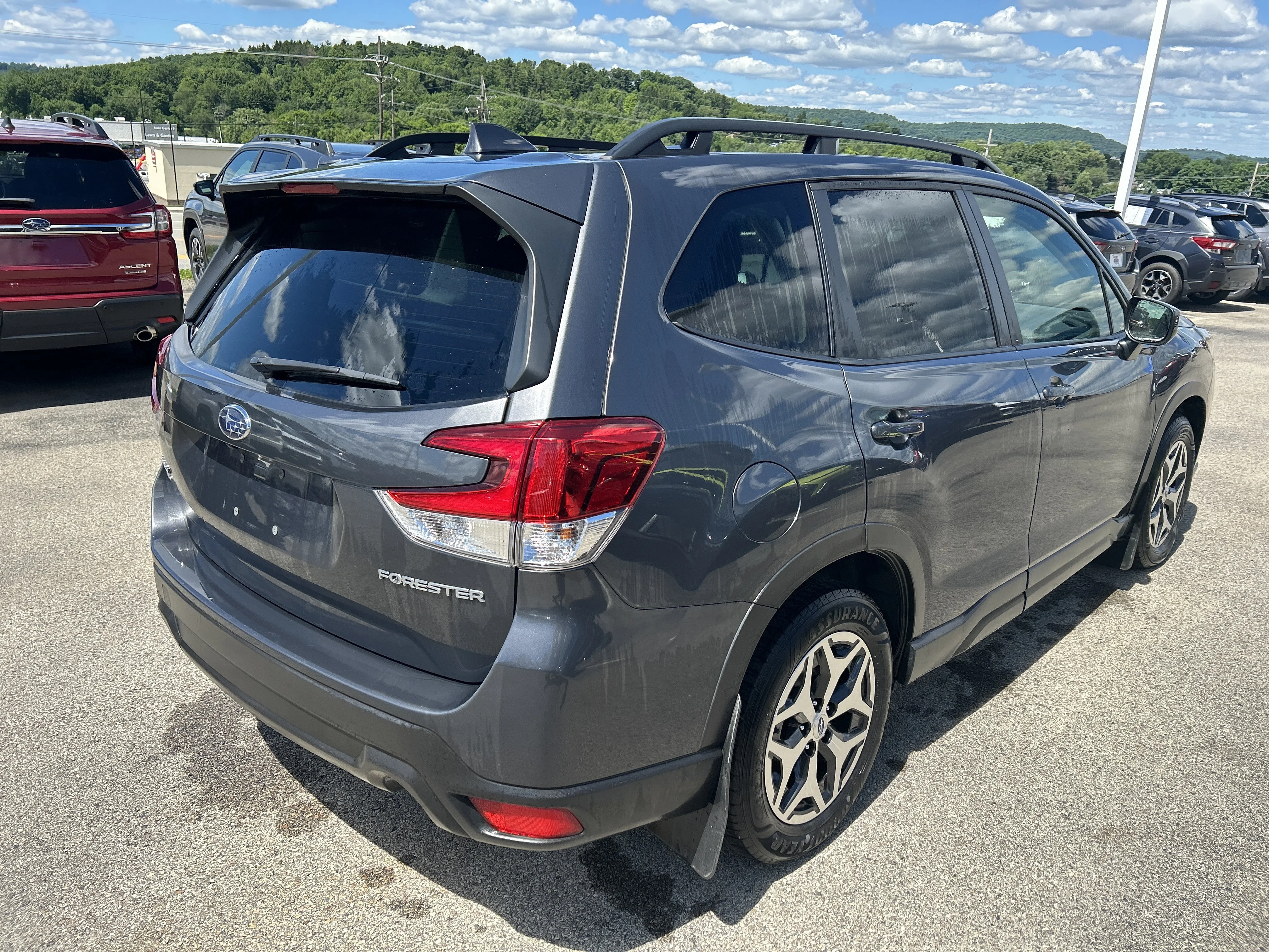 Used 2023 Magnetite Gray Metallic Subaru  image 4