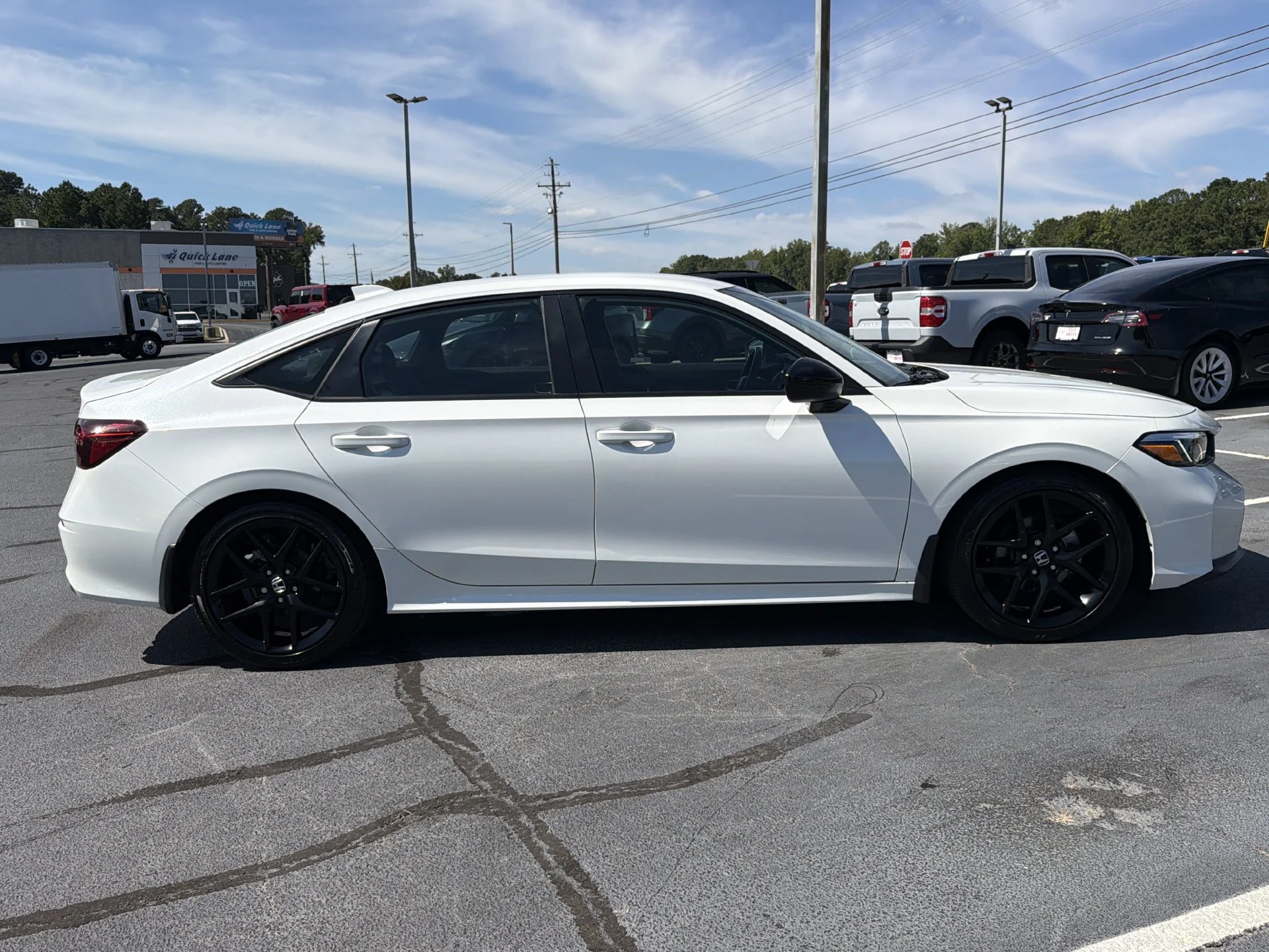 Certified Used 2025 Platinum White Pearl Honda Sport image 26