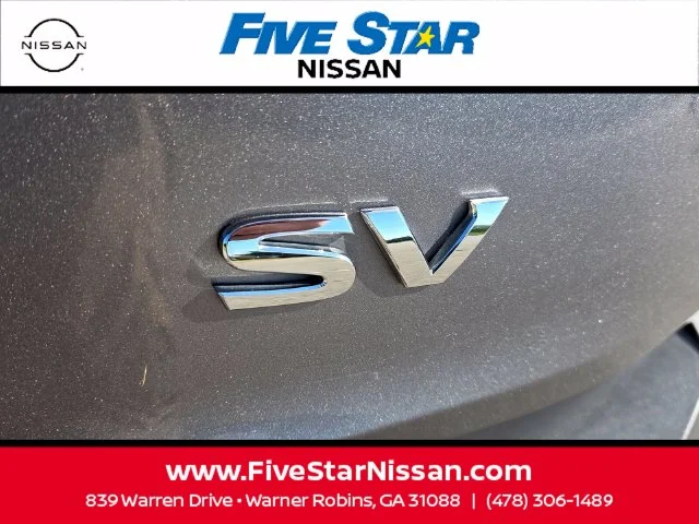 Used 2023 Gray Nissan SV image 11