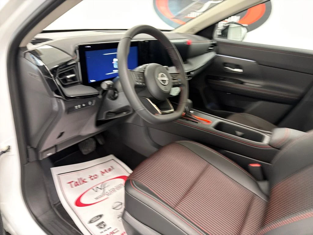 New 2026 White Nissan SR image 9
