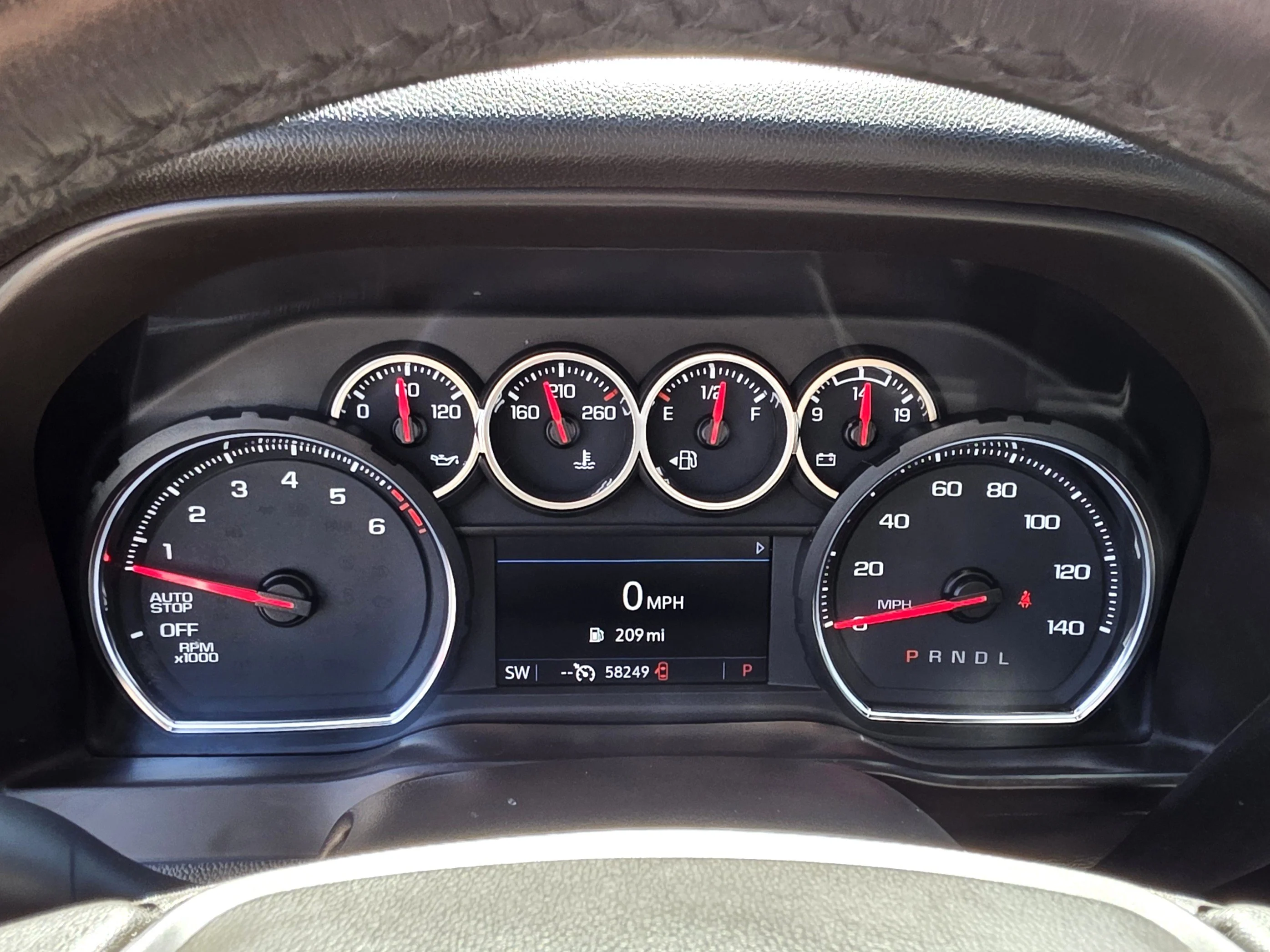 Used 2021 Pearl Chevrolet LT image 13