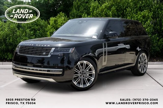 New 2026 Black Land Rover SE image 1