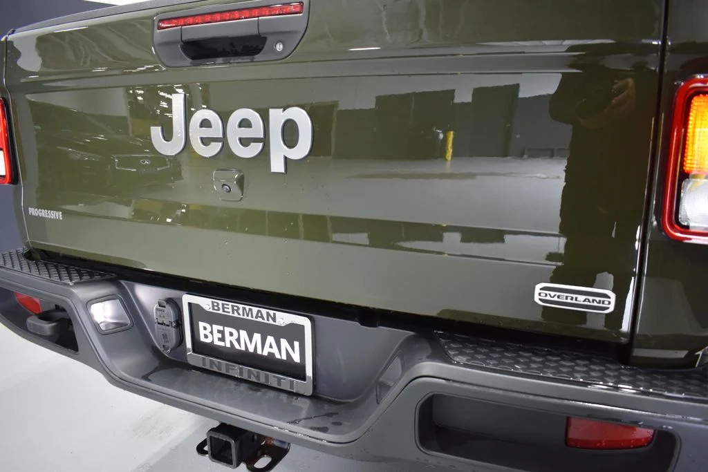 Used 2021 Green Jeep Overland image 12