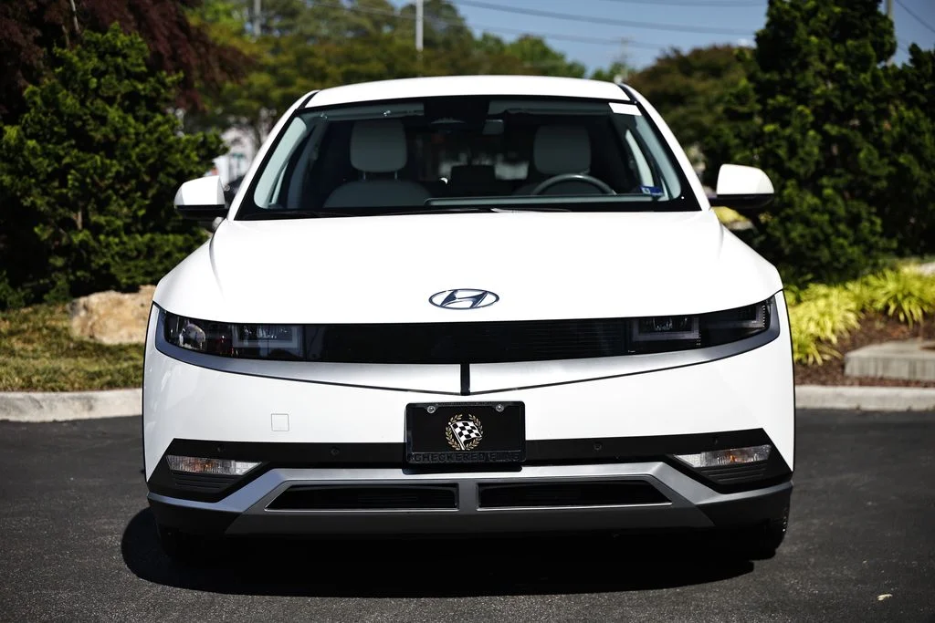 Used 2023 Atlas White Hyundai SEL image 13