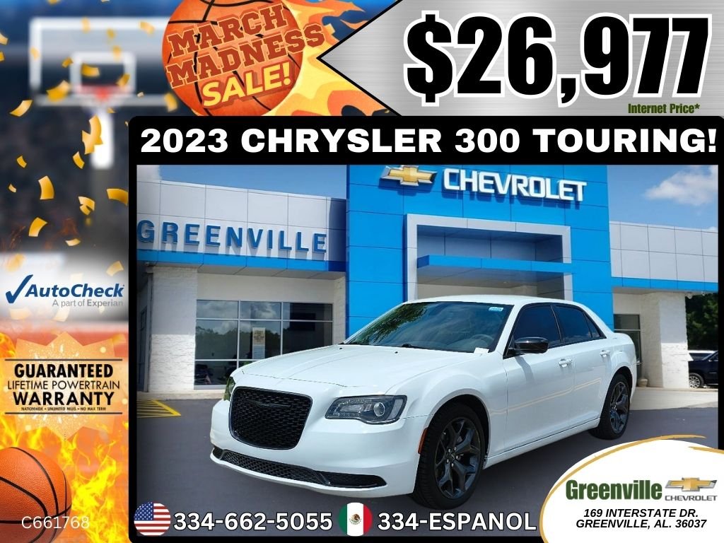 2023 Chrysler 300 Touring