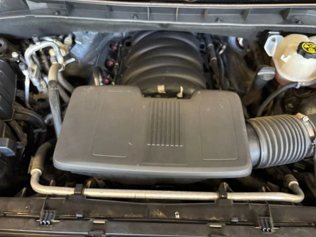 Used 2023  GMC AT4 image 30