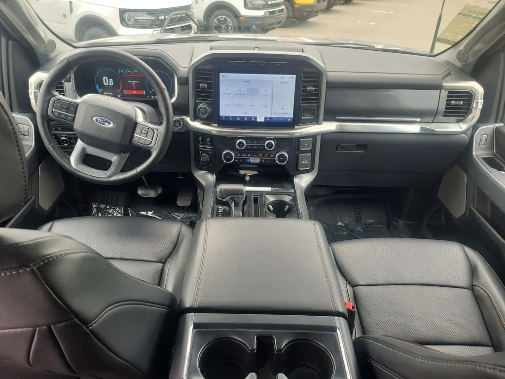 Used 2023 Silver Ford Lariat image 11