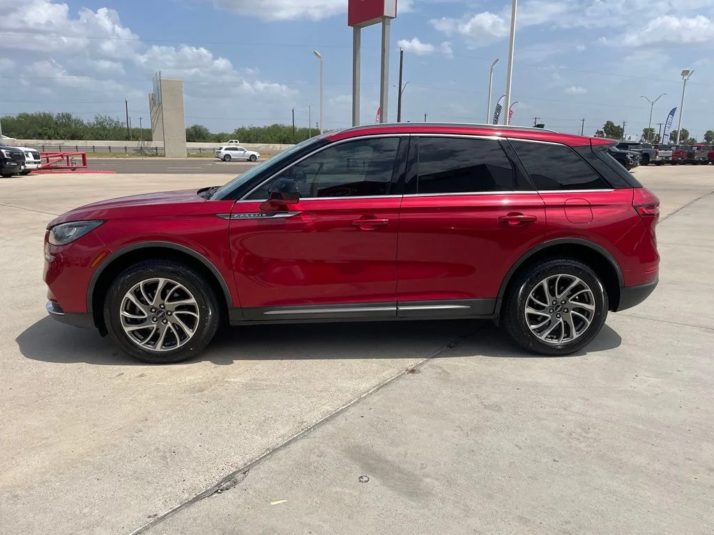 Used 2021 Red Lincoln Standard image 4
