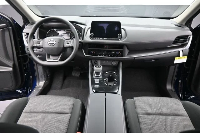 New 2026 Deep Ocean Blue Pearl Nissan SV image 26