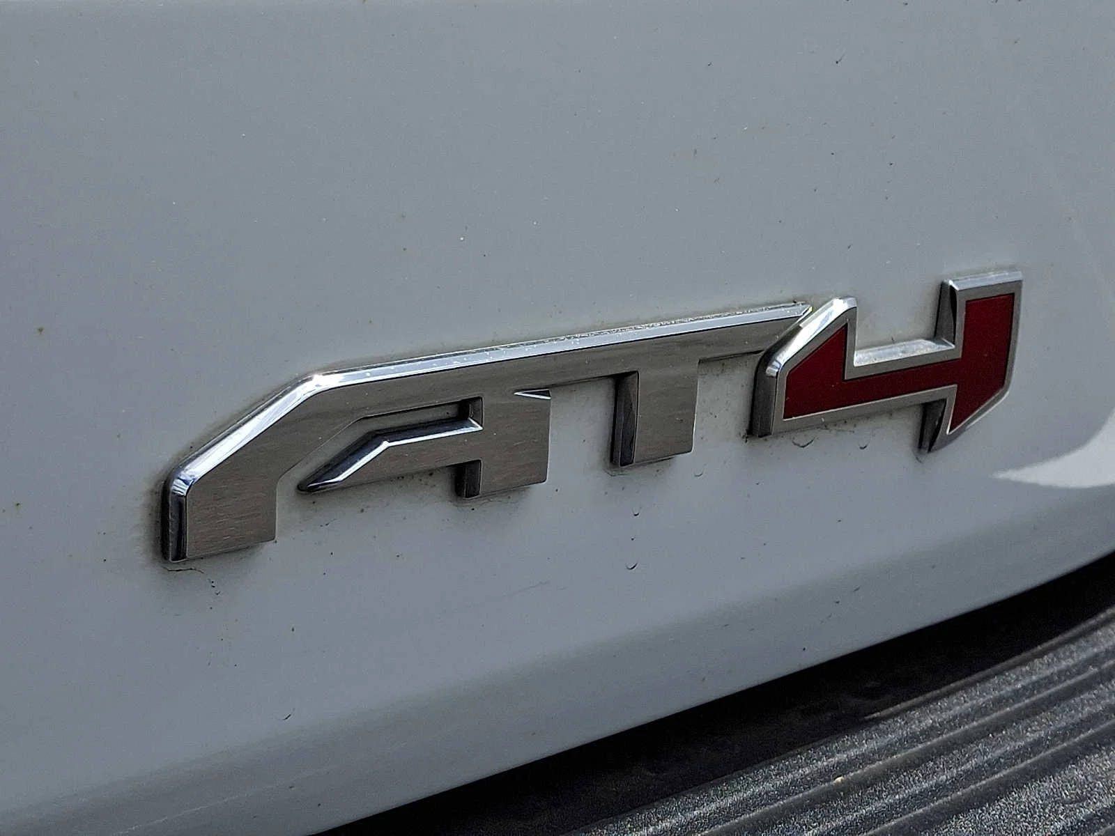 Used 2023 Summit White GMC AT4 image 36