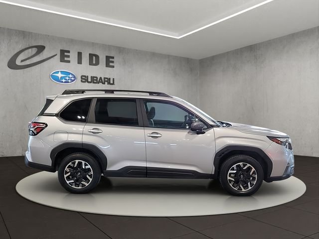 Used 2025 Ice Silver Metallic Subaru Premium image 14