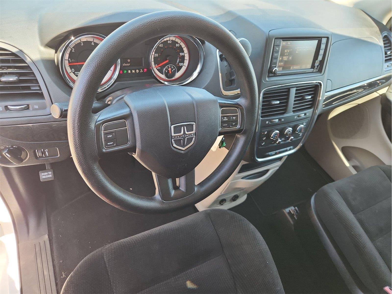 2018 Dodge Grand Caravan SE - 9
