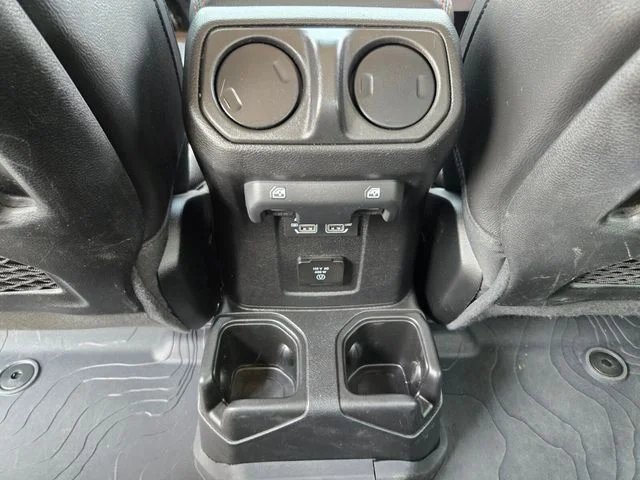 Used 2023 Silver Jeep Mojave image 15