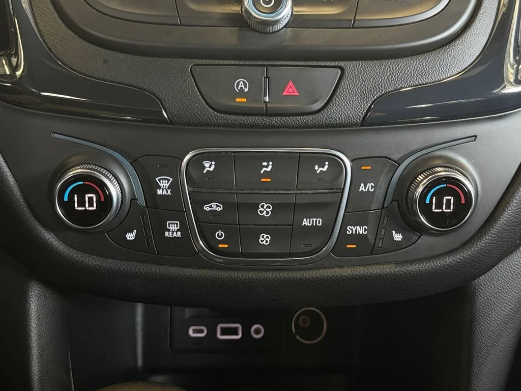 Used 2022 Mosaic Black Metallic Chevrolet RS image 22