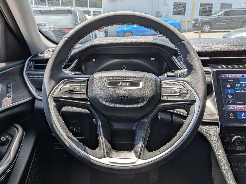 Used 2023 Black Jeep Limited image 14