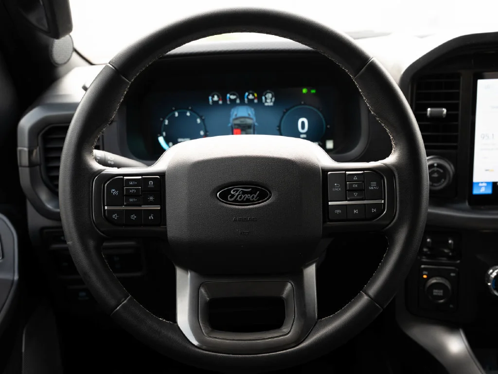 Used 2024 Oxford White Ford XLT image 38
