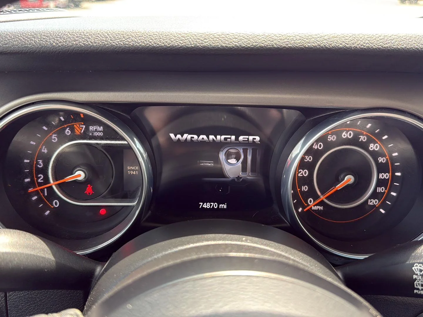 Used 2018 Bright White Clearcoat Jeep Sport S image 4