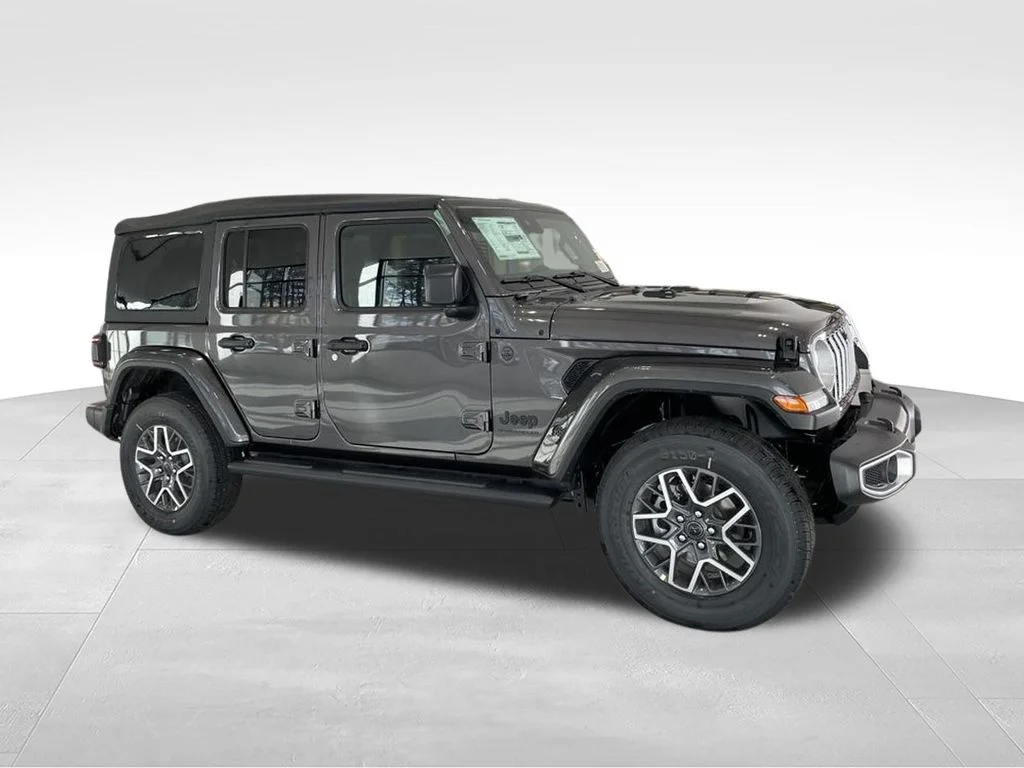 New 2025 Granite Crystal Metallic Clear-Coat Exterior Paint Jeep Sahara image 2