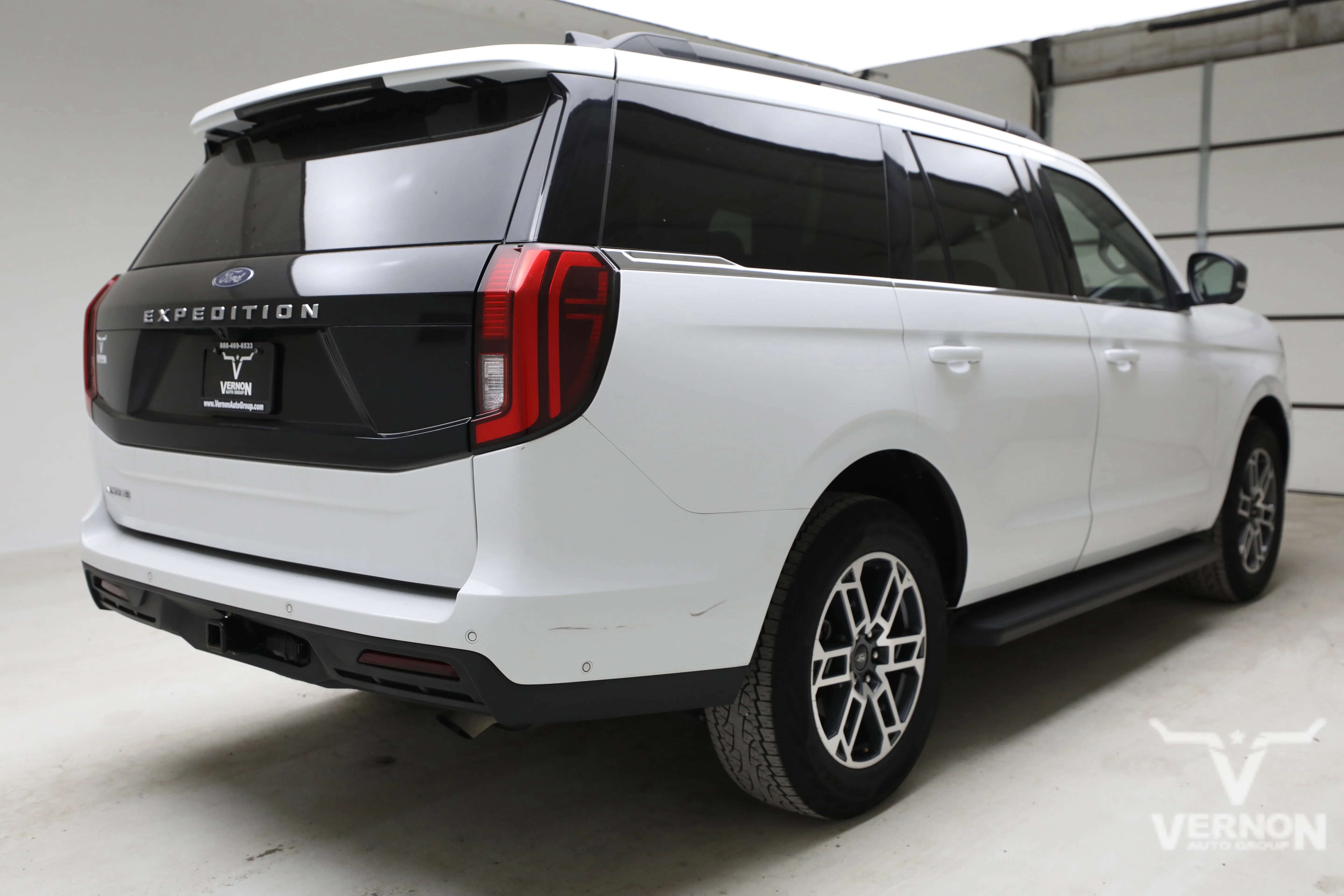 Pre-Owned 2025 Ford Expedition Active 4x4