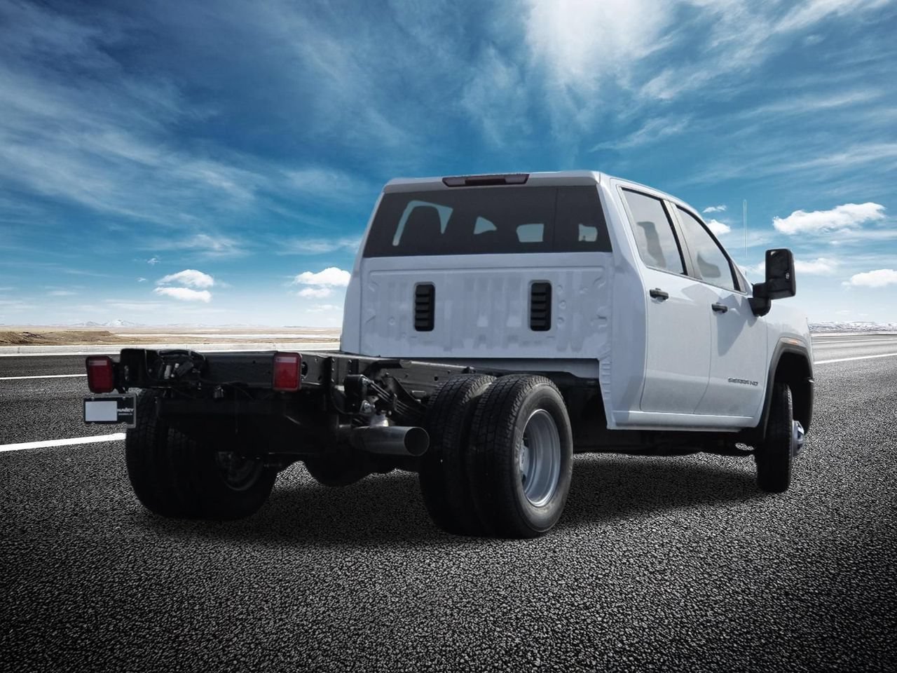 New 2026 Summit White GMC Pro image 17