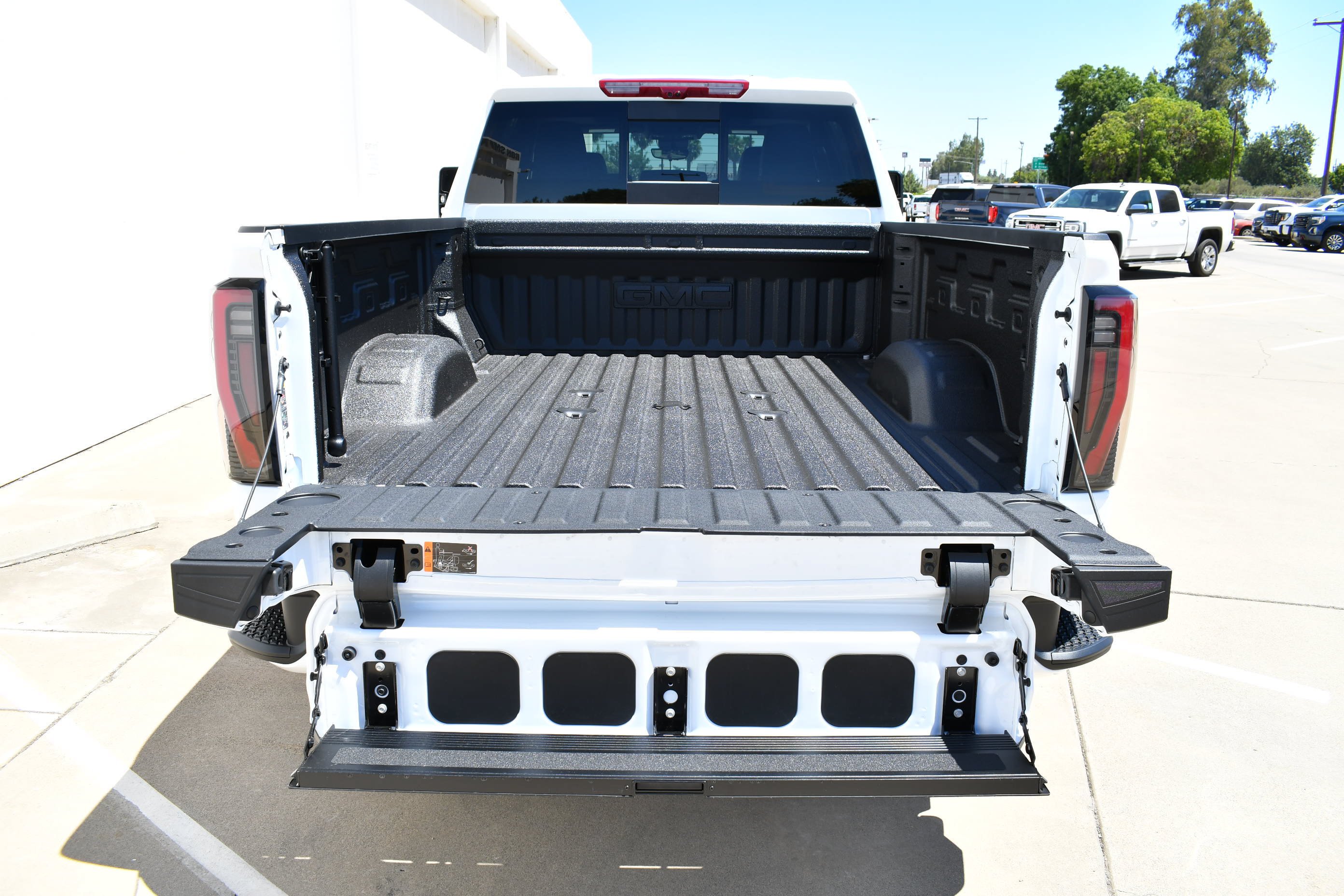 2026 GMC Sierra 2500HD AT4 - Photo 11