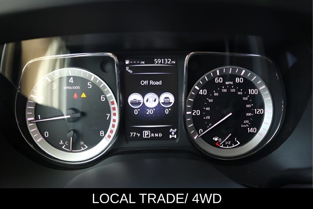 Used 2018 Silver Nissan PRO-4X image 25