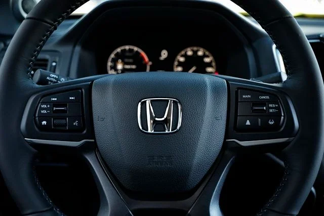 New 2026 Sonic Gray Pearl Honda RTL image 38
