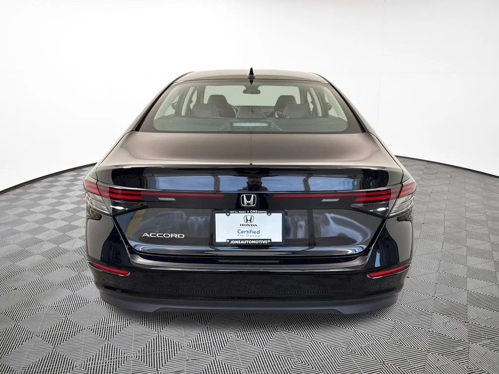 Certified Used 2025 Crystal Black Pearl Honda 1.5T SE image 10