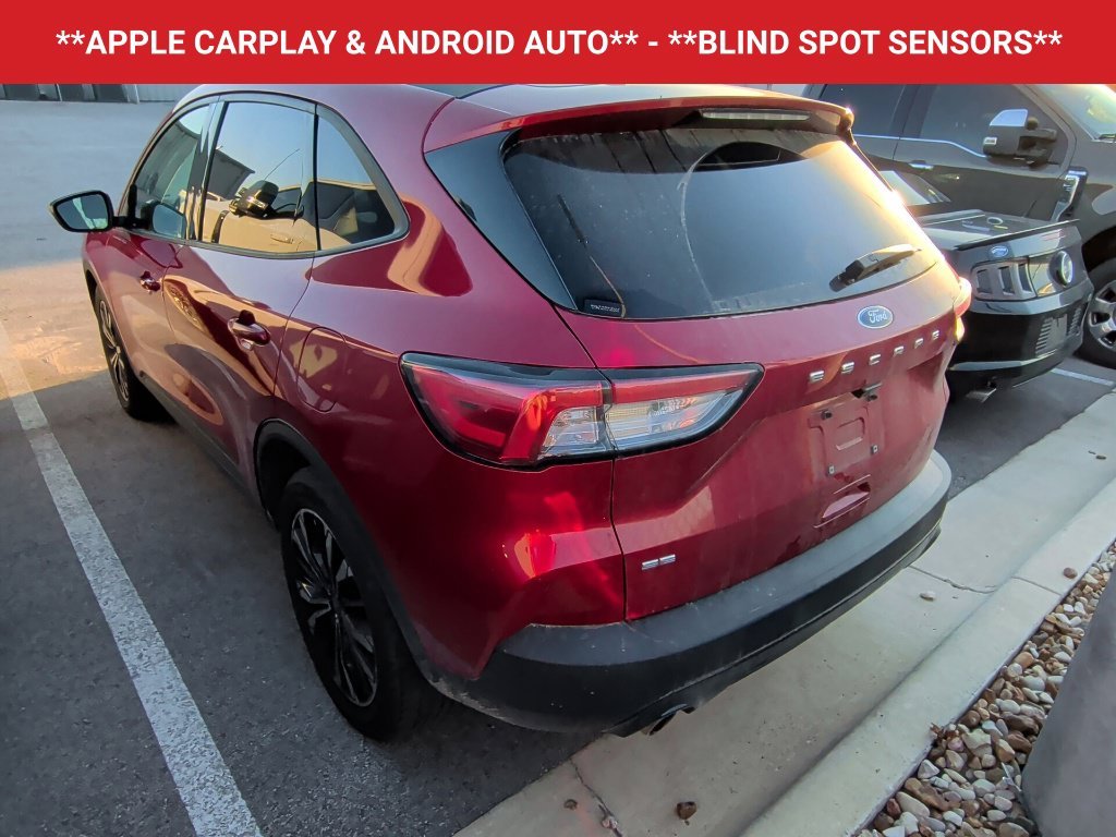 Used 2022 Rapid Red Metallic Tinted Clearcoat Ford SE image 5