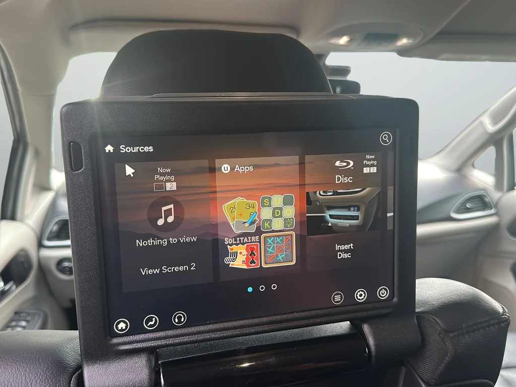 Used 2020 White Chrysler Touring L Plus image 41