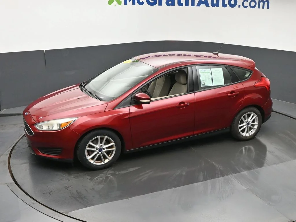 Used 2015 Red Ford SE image 22
