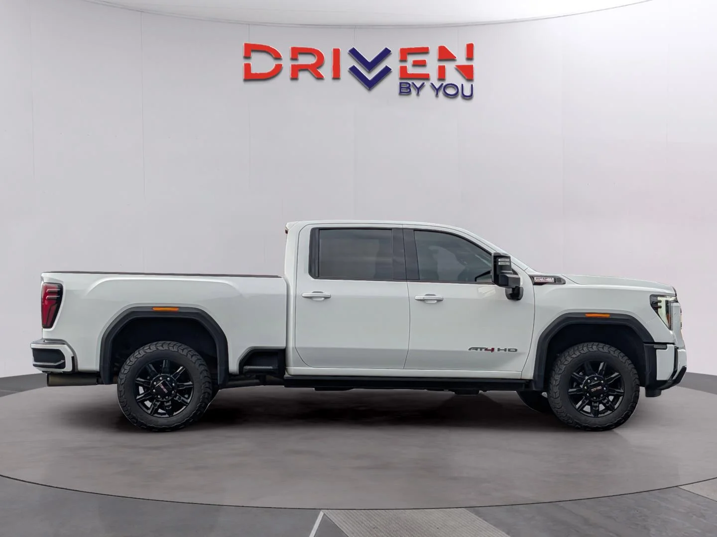 Used 2024 Summit White GMC AT4 image 6