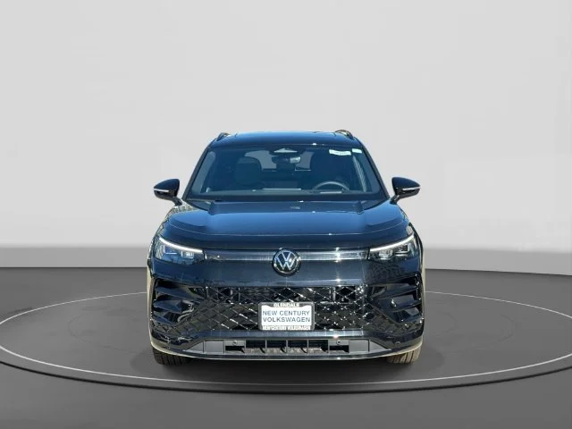 2026 Volkswagen Tiguan photo 2