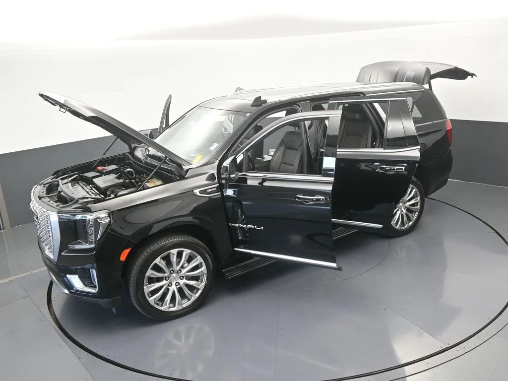 Used 2022 Onyx Black GMC Denali image 77