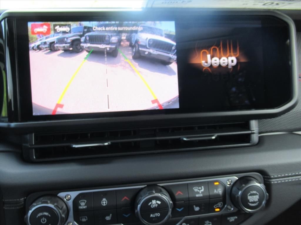 New 2026 Anvil Clear-Coat Exterior Paint Jeep Rubicon X image 28