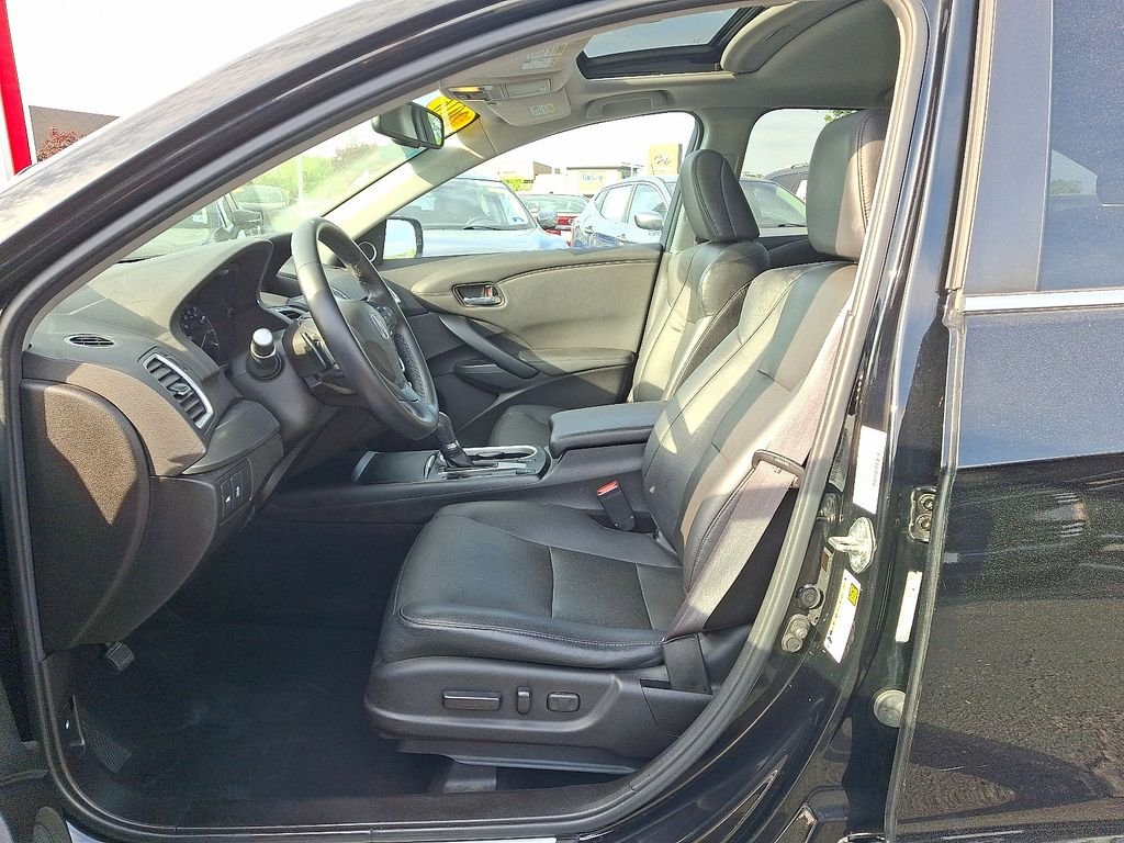 Used 2016 Black Acura Base image 14