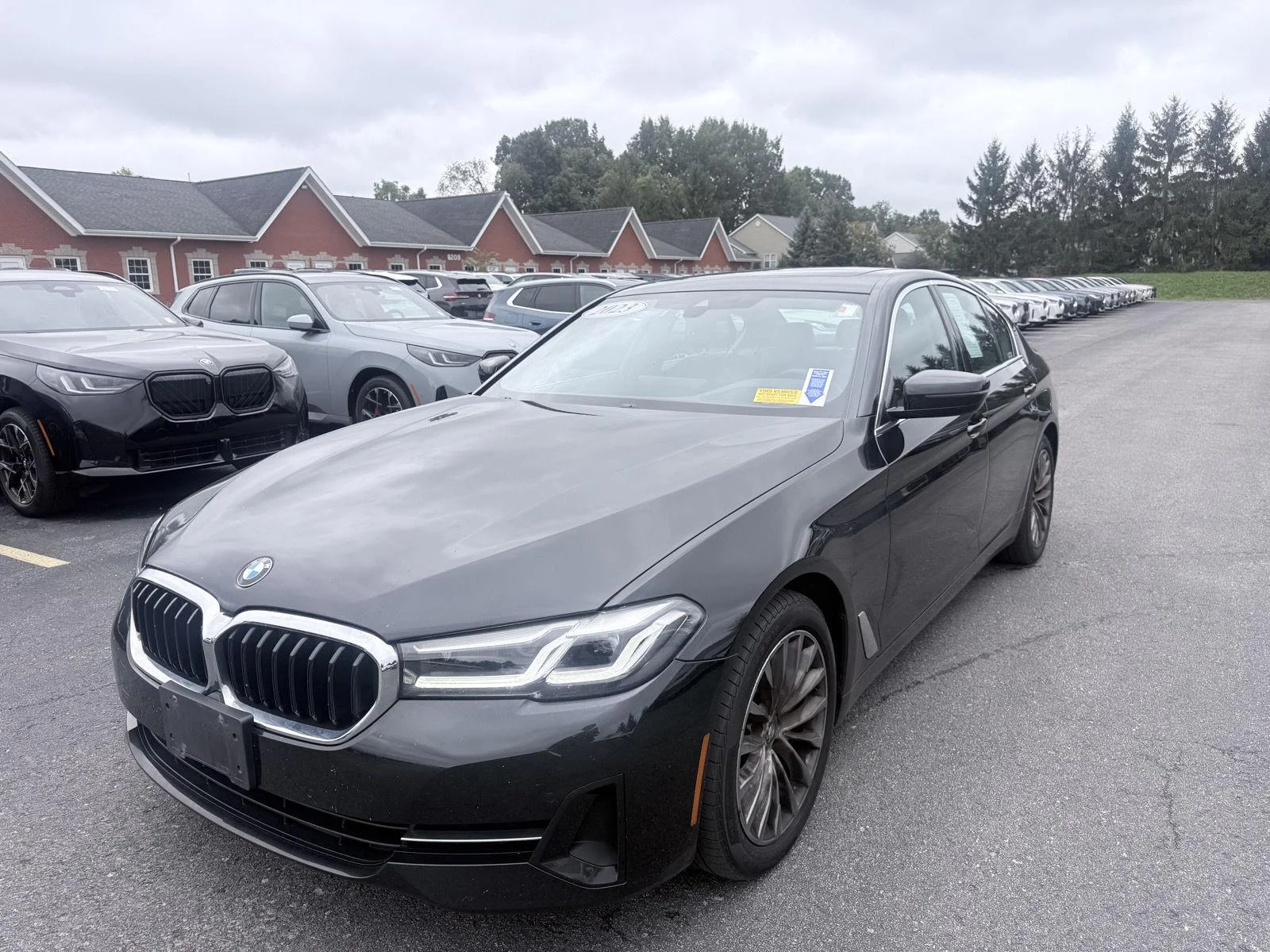 Used 2023 Black Sapphire Metallic BMW 530i xDrive image 3