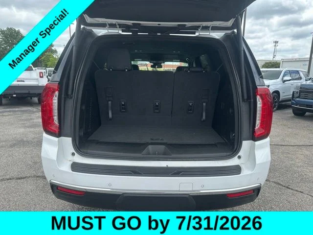 Used 2023 White GMC SLT image 29