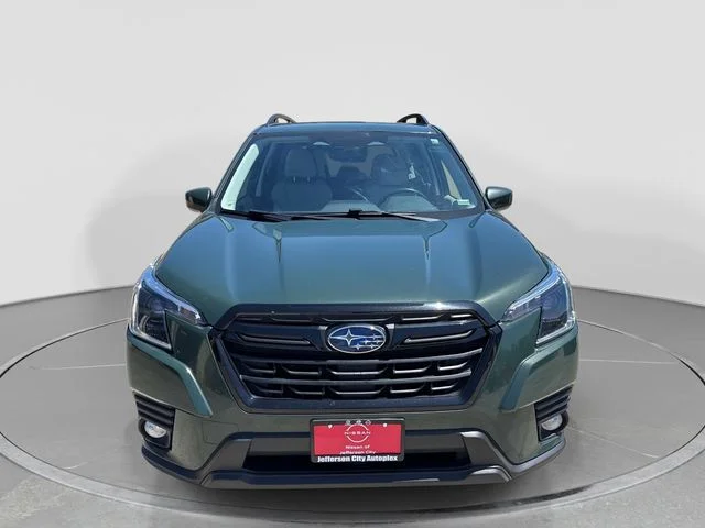 Used 2023 Green Subaru Premium image 9