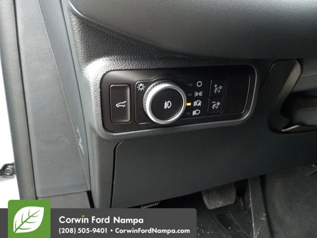 New 2026 Space White Metallic Ford Tremor image 13