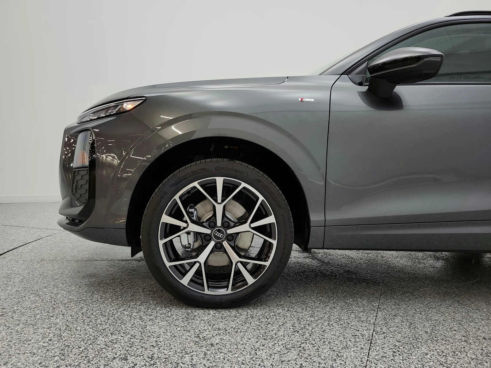 New 2026 Daytona Gray Pearl Effect Audi S line quattro image 15