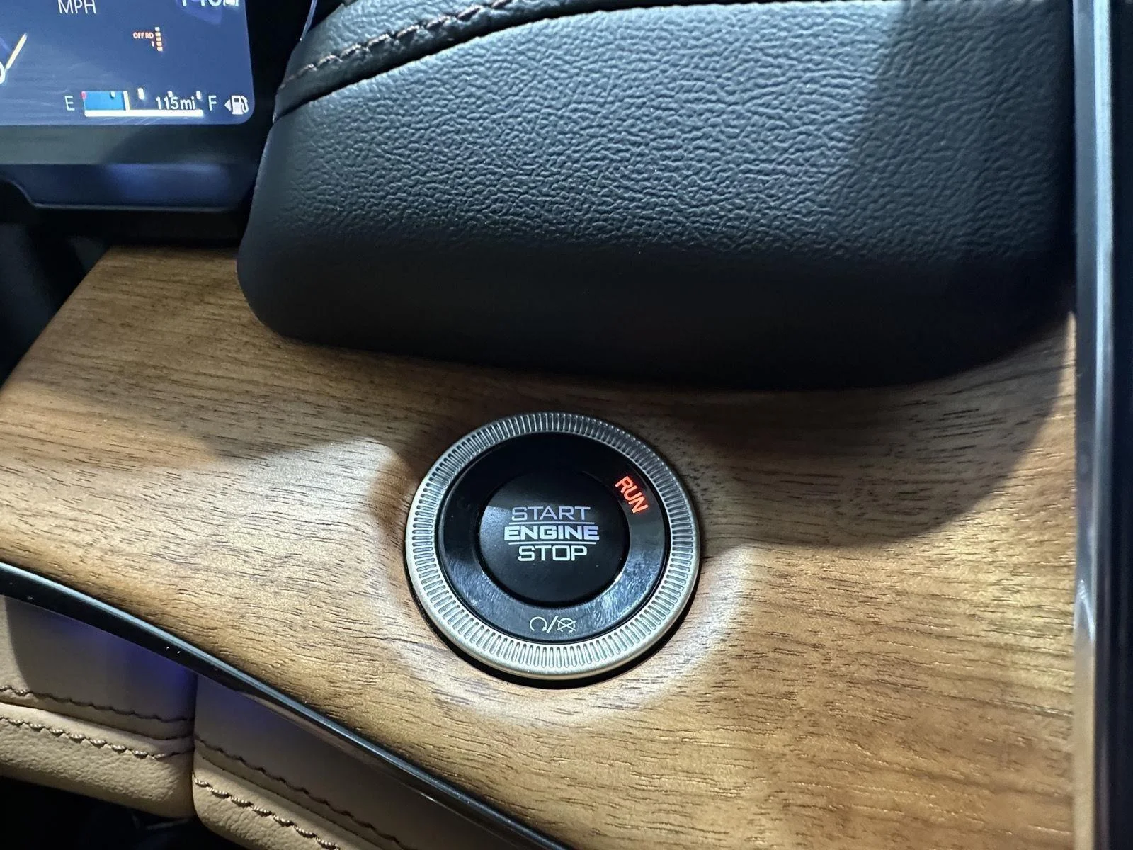 Used 2025 White Jeep Summit image 14