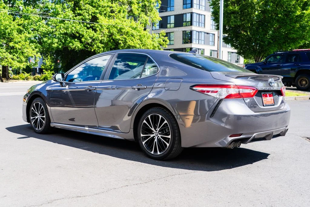 Used 2020 Gray Toyota SE image 4