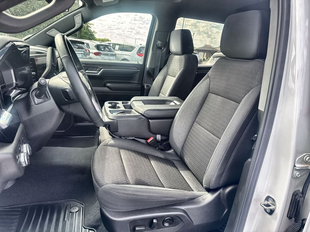 Certified Used 2024 White GMC Elevation image 11