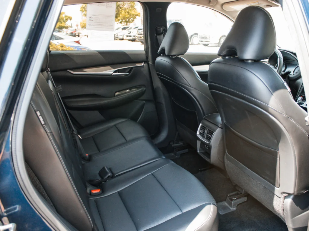 Used 2024 Hermosa Blue INFINITI LUXE image 31