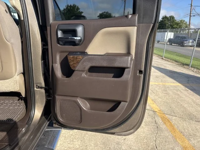 Used 2015 Brown Chevrolet LT image 22